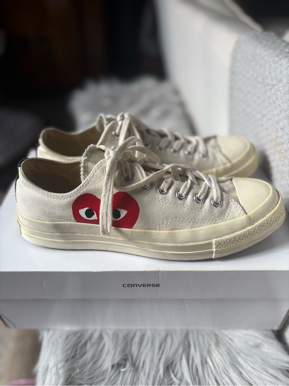 Converse Play Comme de Garçons Chuck Taylor Low Top - Cream and Red Heart